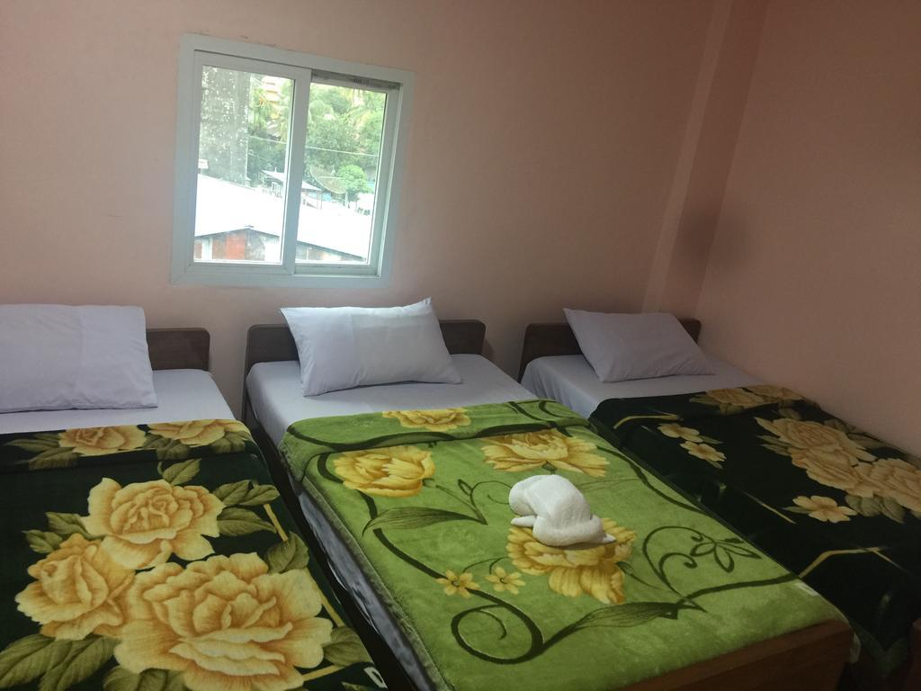Everest Hotel Янгон Экстерьер фото