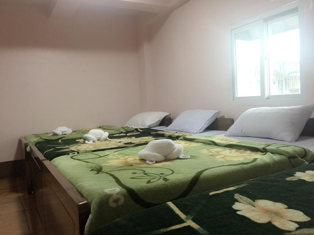 Everest Hotel Янгон Экстерьер фото