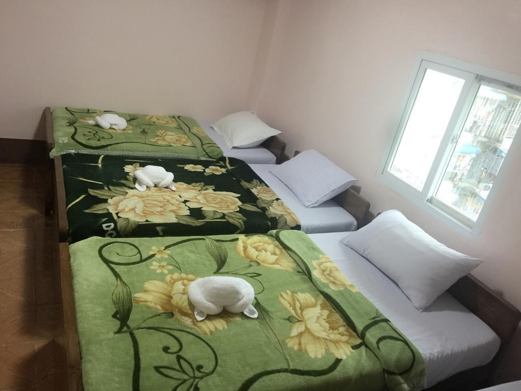 Everest Hotel Янгон Экстерьер фото
